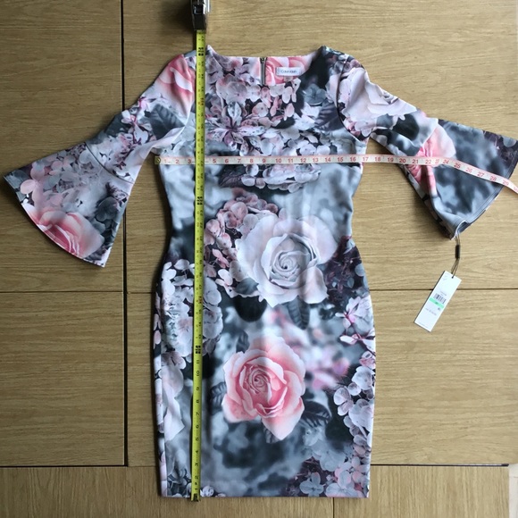 Calvin Klein Size 2 Floral-Print Bell-Sleeve Dress - Picture 8 of 8
